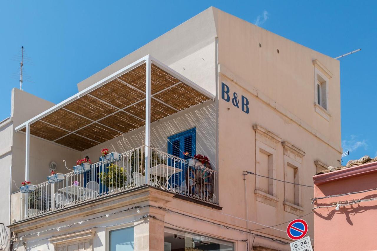 B&B Bianco E Blu มารีนาดีรากูซา ภายนอก รูปภาพ